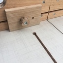 Stop block et petites pattes de maintien