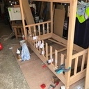 Lit cabane en hêtre lamellé collé