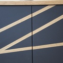 Un meuble avec poignée sur mesure