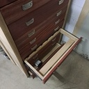 Armoire ,tiroirs pour bouteille de vin