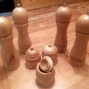 Tournage poivrières, vases et boites à épices