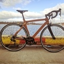 Vélo de route en bois