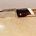 Bon... Encore un couteau...