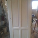 Porte d'entrée table saillante