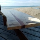 Table basse d'inspiration nakashima