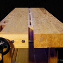 Établis en chêne blanc (poids estimé: 180 kilos).