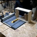 Une étagère en forme de bulle de BD - Phylactère