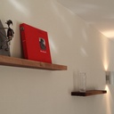 Des étagères à fixation invisible