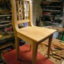 Une série de 8 chaises......en merisier
