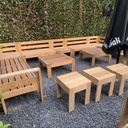 Amenagement d'une terasse, salon de jardin et table haute en robinier