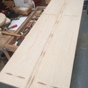 Etagères en encoignure