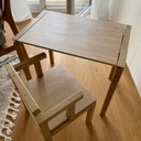 Bureau d'enfant, inspiration flottante en chêne et CP de peuplier