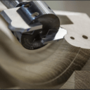 De la main-courante débillardée