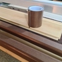 Astuce anti-colle pour serre-joints dormants en bois