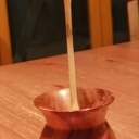 Une jolie fleure dans une peau d'Vache