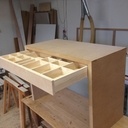 Bureau en MDF et tiroir en sapin