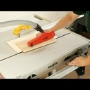 Scier un trapèze avec précision sur scie sur table