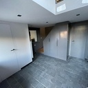 Placard vestiaire suivant l'escalier existant