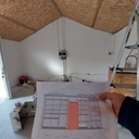 Un mur de rangements pour machines et consommables dans l'atelier!