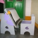 Petit bureau d'enfant inclinable