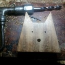 CHAT PORTE LETTRES aux outils à main