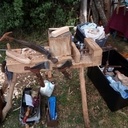 Etabli rustique à ma façon. Etau, billot et banc à parer.