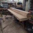 Plateau en chêne support télé