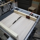 Chariot de coupe avec une porte de meuble