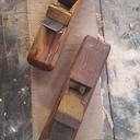 Rabot en bois a coffrer