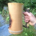 Chope à bière en merisier