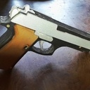 Pistolets à élastiques chantournés