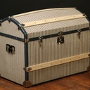 Malle - Coffre bombé   facon 1870