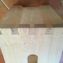 Repose-pieds en hêtre