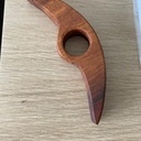 Ouvre livre à une main