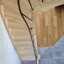 Escalier frêne 1/4 tournant débillardé