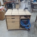 Desserte d'atelier avec plateau MFT