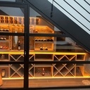 Cave à vin sous escalier