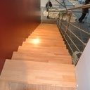 Escalier droit comptemporain