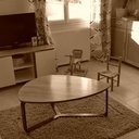 Table basse trois pieds