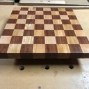 Un échiquier, compagnon du confinement...