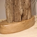 Lampe à led à du bois flotté et une base en chêne