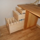 Bureau en tilleul avec tiroirs de classement