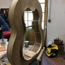 Éclisses, contre-éclisses et renforts d'éclisses dans leur moule