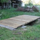 Un petit pont dans le jardin