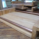 Plateaux de service en merisier et cuivre