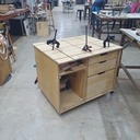 Desserte d'atelier avec plateau MFT