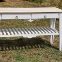 Console rétro blanche et naturel