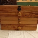 Coffret de rangement pour matériel artistique