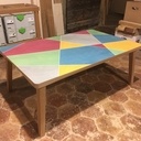 La petite table basse colorée