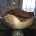 Plat en noyer (legerement mangé)